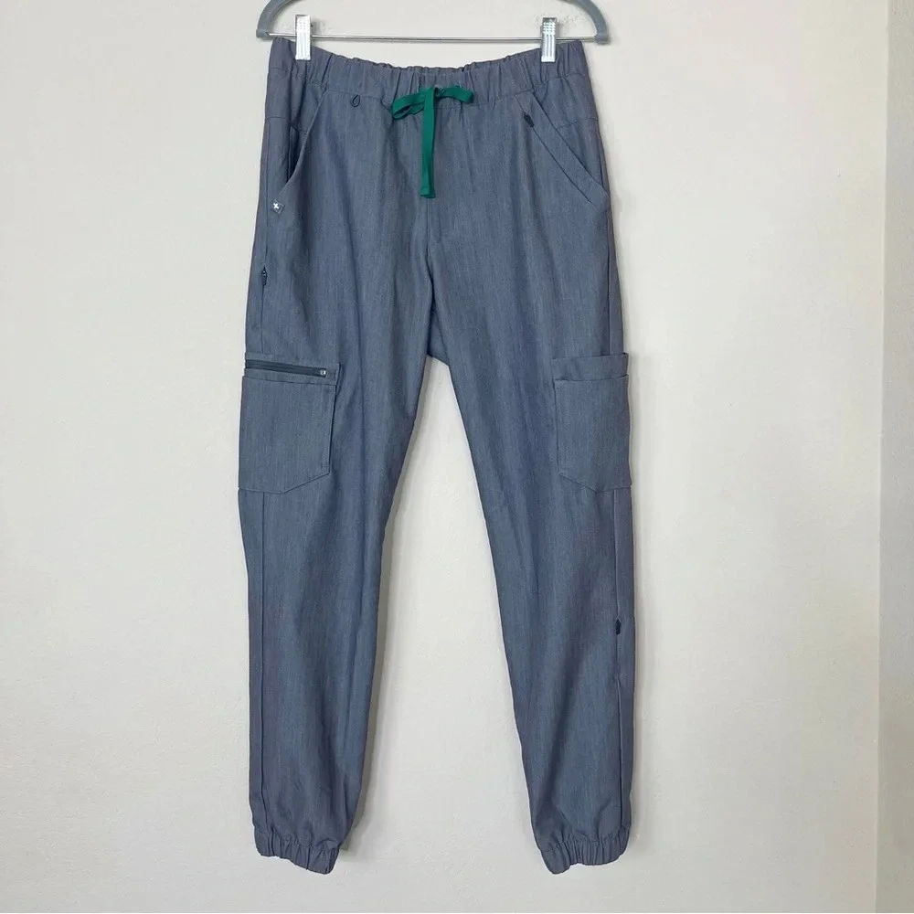FIGS Men’s Gray Cargo‎ Jogger Scrub Pants